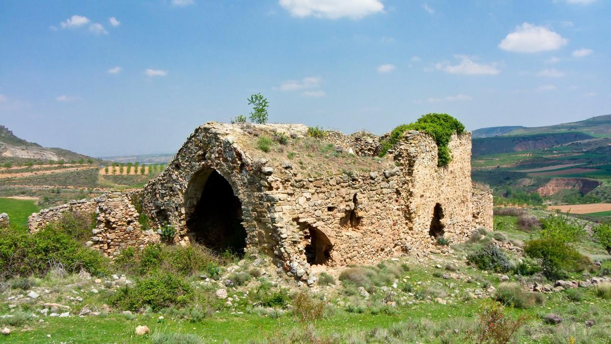 Los restos de la ermita de Santiago.