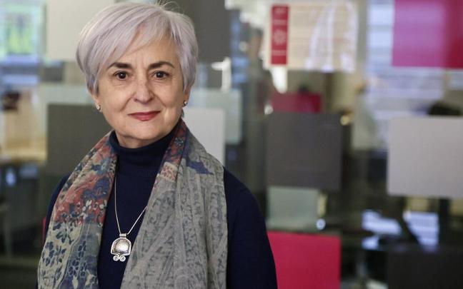 Mari Karmen Garmendia, exconsejera de Cultura y exportavoz del Gobierno Vasco, en su despacho en la Fundación Matia, de la que es presidenta.