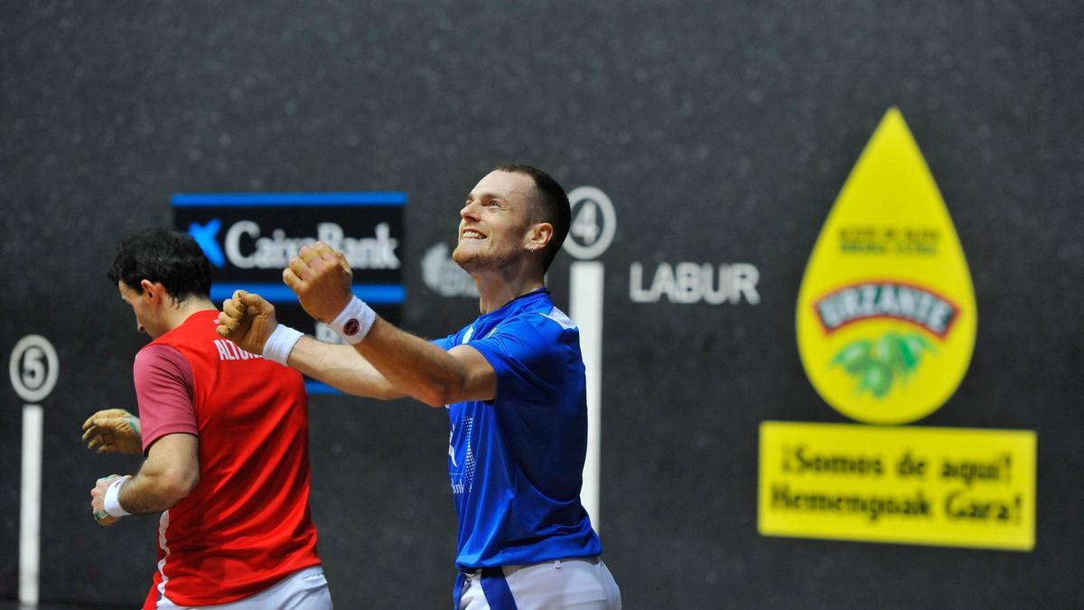 Laso gana a Altuna III en la liguilla de cuartos de final del Manomanista en el Bizkaia de Bilbao.