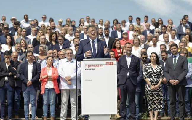 Ximo Puig, junto a los candidatos municipales de la Comunitat Valenciana. Ximo Puig, junto a los candidatos municipales de la Comunitat Valenciana.