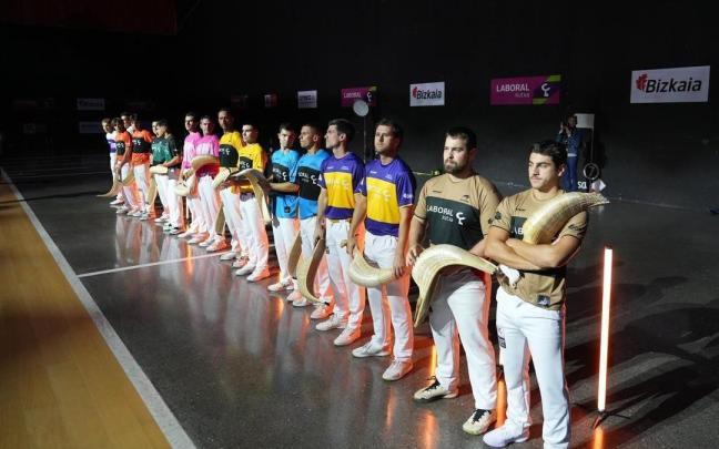 Alex Goitiandia-Lekerika y Urreisti-López suman sus primeros triunfos del Winter Series ante Johan-Gorka y Goixerri-Manci en la jornada inaugural del Winter Series.