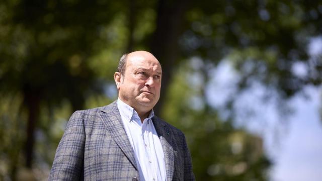 El presidente del Euzkadi Buru Batzar, Andoni Ortuzar, a su llegada para dar a conocer el 'claim' de la campaña de EAJ-PNV.
