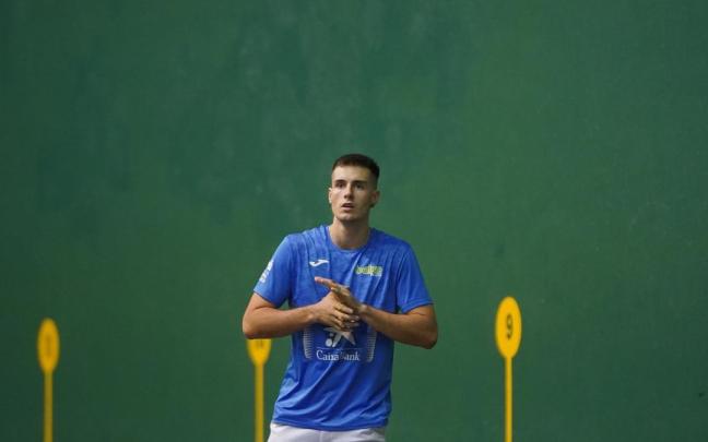 Laso e Iztueta vencen a Ezkurdia y Rezusta en la final del Torneo Bermeo Hiria.