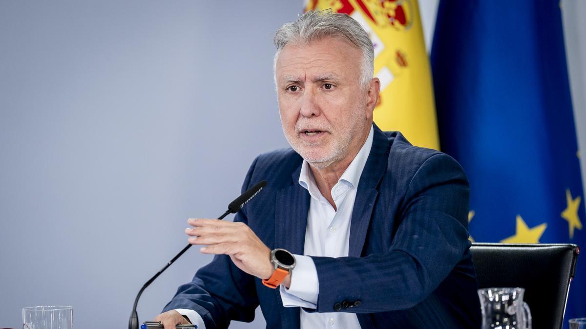 El ministro de Política Territorial y Memoria Democrática, Ángel Víctor Torres