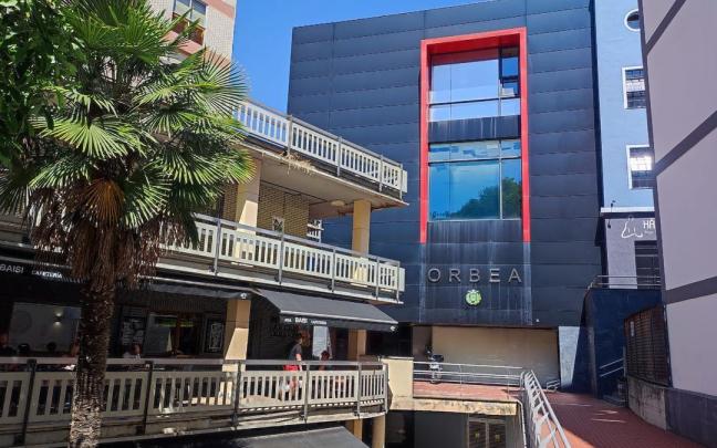 Vista del exterior del polideportivo Orbea