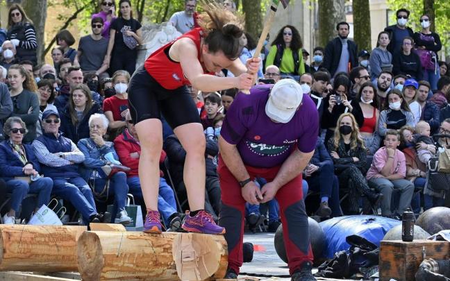 El año pasado aún era recomendable el uso de mascarillas al aire libre.