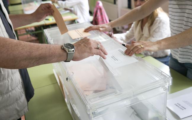 Una mesa electoral en Ermitagaña el pasado 28 de mayo. Foto: Ayuntamiento de Pamplona Una mesa electoral en Ermitagaña el pasado 28 de mayo. Foto: Ayuntamiento de Pamplona
