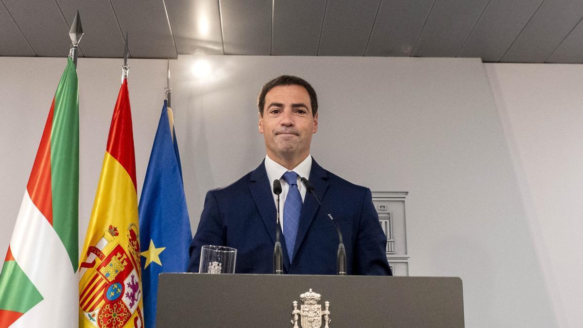 El lehendakari, Imanol Pradales, tras su reunión con Pedro Sánchez