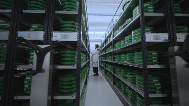 Imagen de los archivos de la Filmoteca Española, donde se almacenan las cintas del NO-DO