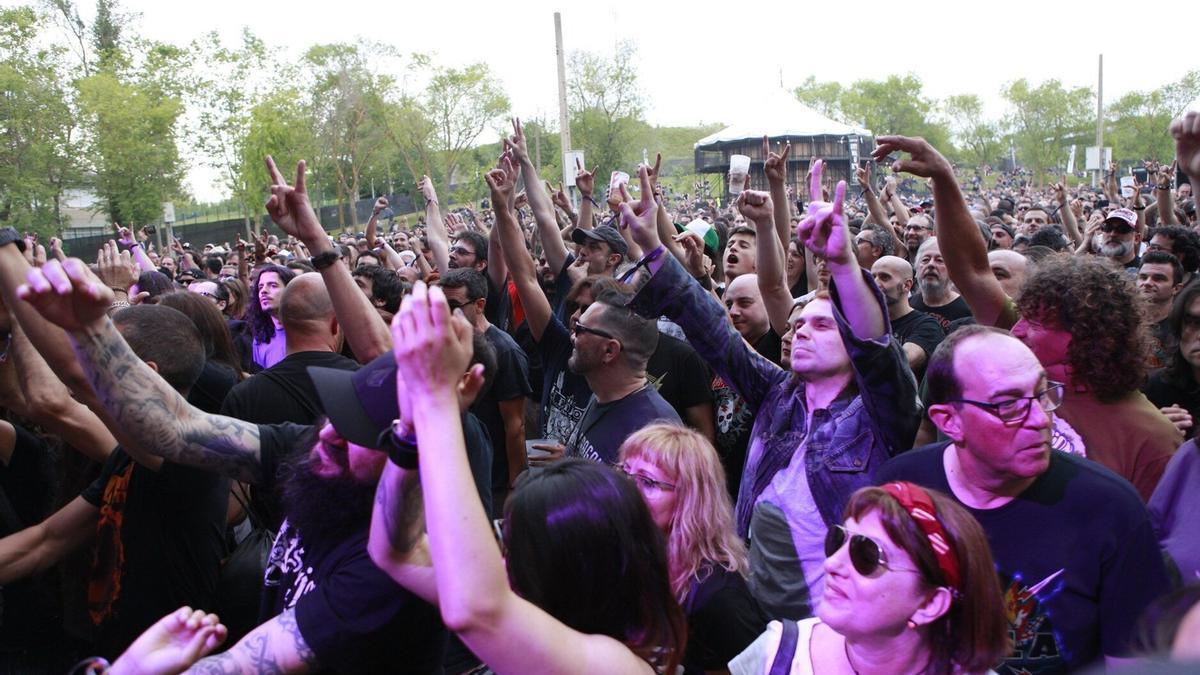 El público entregado en una edición anterior con 'Corrosion of conformity'