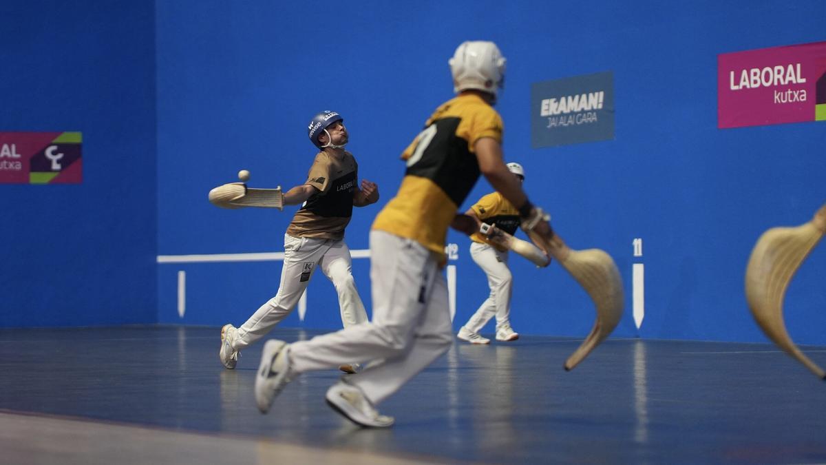 Goixerri-Lekerika, campeones del Master Series de Mungia de cesta al derrotar a Erkiaga-Gorka.