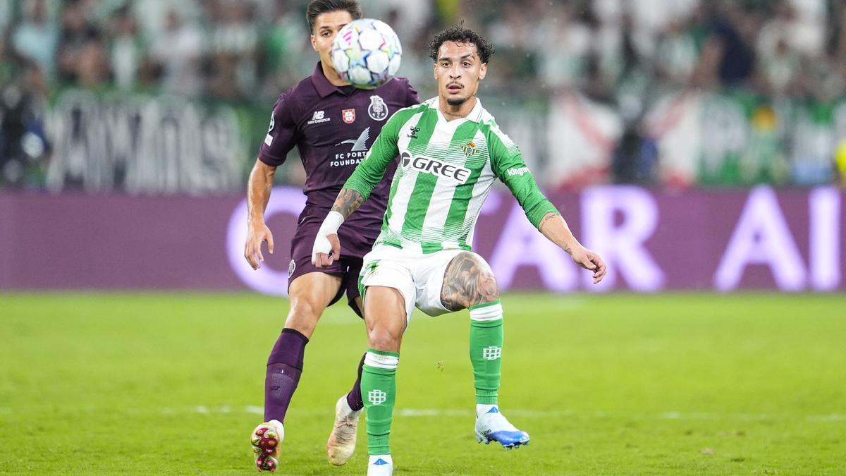Antony, durante el encuentro ante el Oporto.