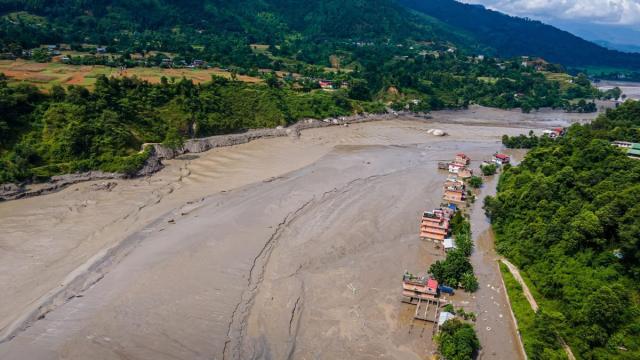 Una riada en Nepal deja importantes daños, fallecidos y desaparecidos