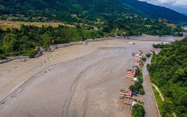 Una riada en Nepal deja importantes daños, fallecidos y desaparecidos