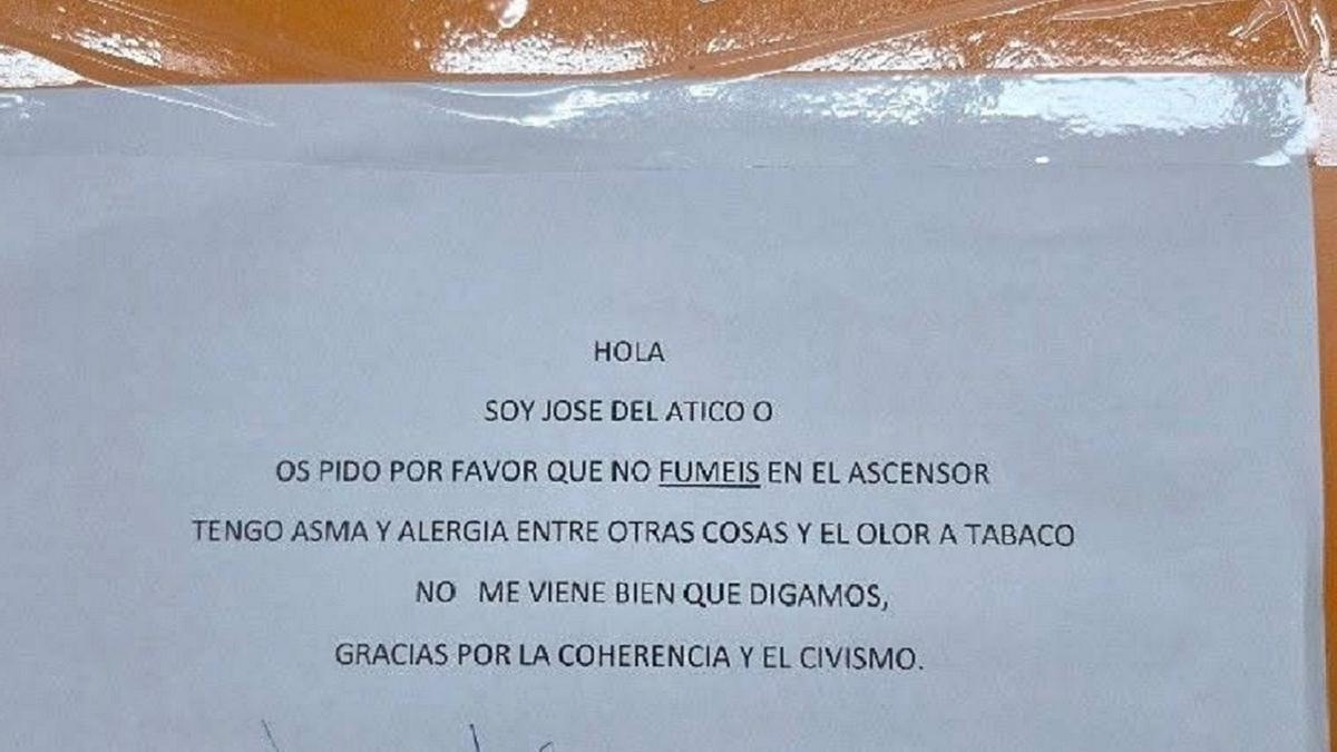 La nota pegada por el vecino asmático.