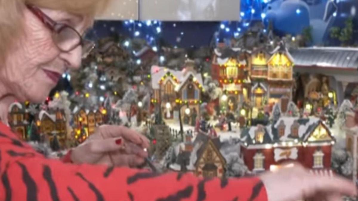 Karmele con su Belén