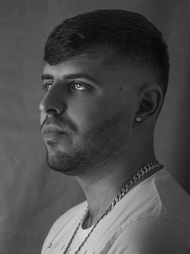 Bogdan Ruma también produce su propia música, como la canción ‘After Party’.