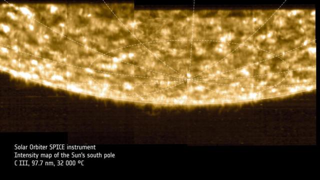 Imagen del polo sur del Sol captada por el instrumento científico SPICE. / ESA Imagen del polo sur del Sol captada por el instrumento científico SPICE.