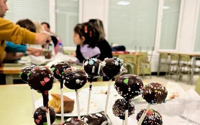 Una actividad de 'Esmalteriako ostiralak'