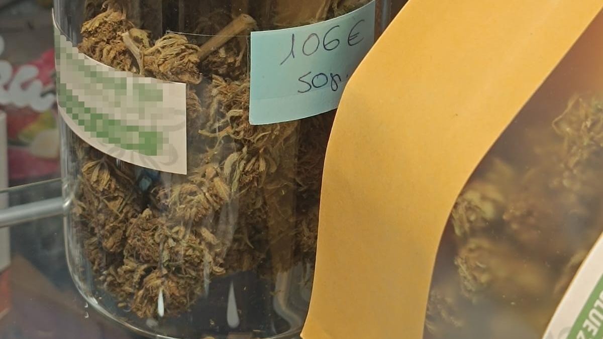 La Policía Nacional desmantela un entramado criminal que se dedicaba a distribuir marihuana en estancos de la provincia de Toledo.