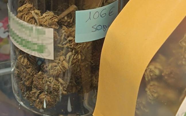 La Policía Nacional desmantela un entramado criminal que se dedicaba a distribuir marihuana en estancos de la provincia de Toledo. / Policía Nacional La Policía Nacional desmantela un entramado criminal que se dedicaba a distribuir marihuana en estancos de la provincia de Toledo.
