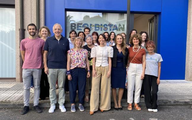 Inauguración del Txoko Flysch, el nuevo local de Begi Bistan en Zumaia.