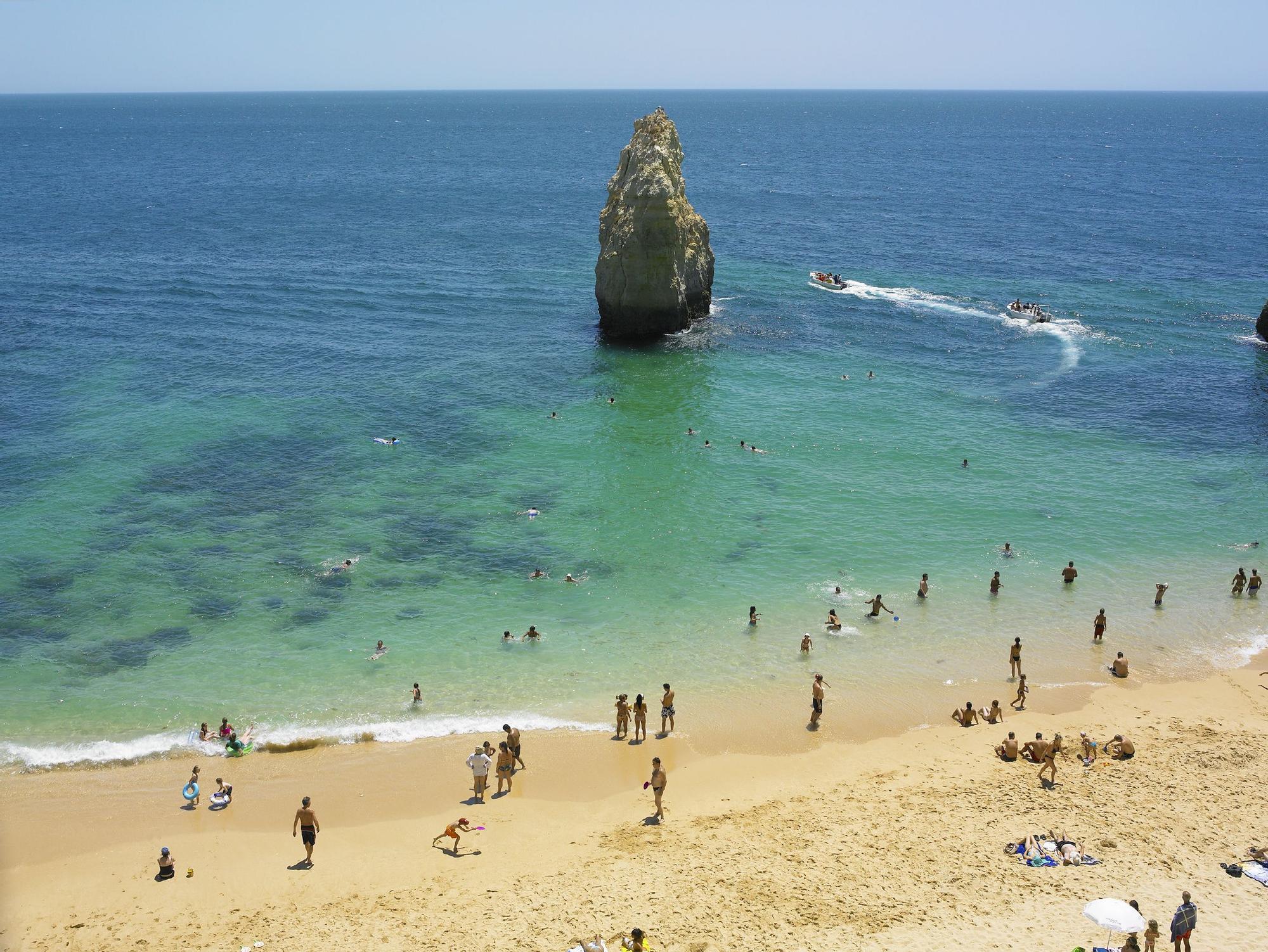 La playa de Carvalho, una de las más inaccesibles de la costa sur del Algarve portugués.