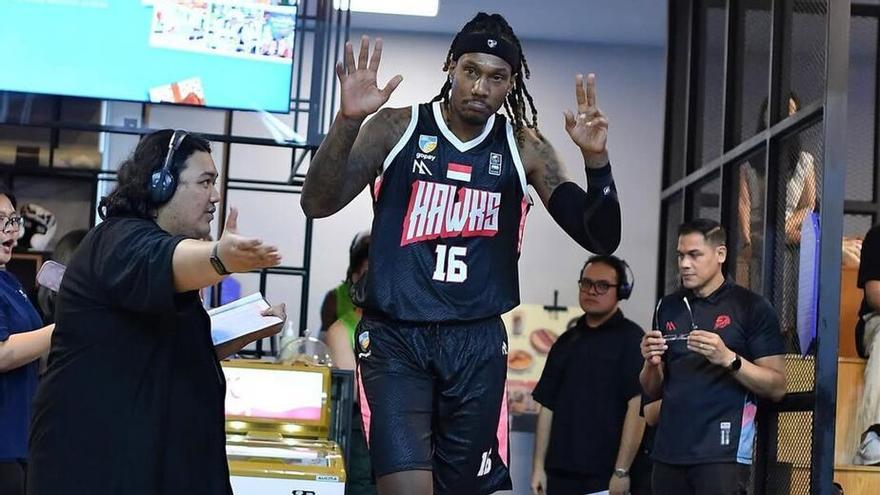 Jarred Shaw con los colores de su equipo, los Tangerang Hawks