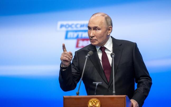 Putin arrasa en unas cuestionadas elecciones rusas tras ser reelegido con el 87,28 % de los votos.