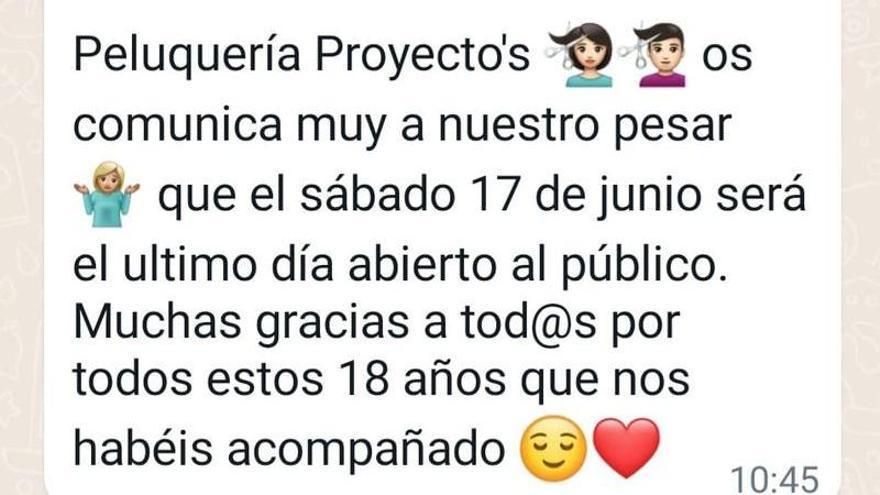 Los clientes habituales de la peluquería Proyecto's recibían la semana pasada este mensaje de WhatsApp