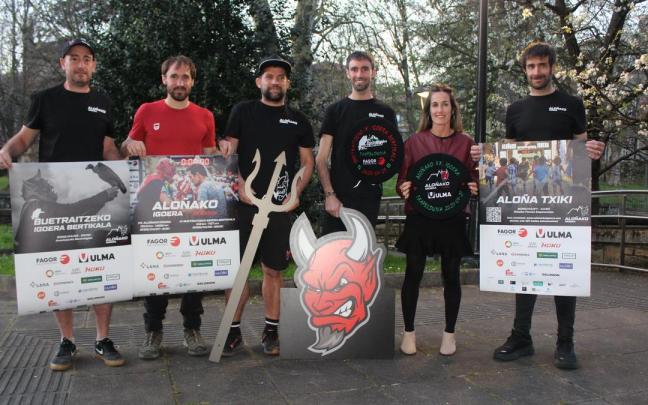 Antolakuntzaren, udalaren eta suhiltzaileen ordezkariak.