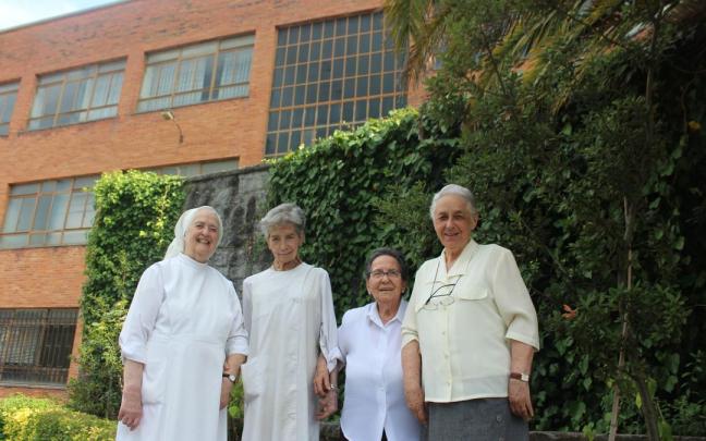 Las hermanas Marisol, Ana Mari, Pilar y María Luisa han cuidado de La Merced y han hecho de ella “una casa” abierta al pueblo.