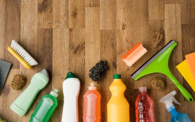 Algunos productos de limpieza eliminan virus y bacterias de las superficies, pero también puede generar contaminación atmosférica invisible