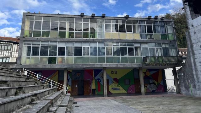 La propuesta del aumento de tasas e impuestos salió adelante con el voto favorable de EH Bildu y la abstención del PNV.