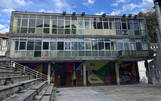 La propuesta del aumento de tasas e impuestos salió adelante con el voto favorable de EH Bildu y la abstención del PNV.