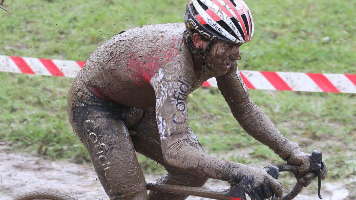 Ion Izagirre, durante la prueba.