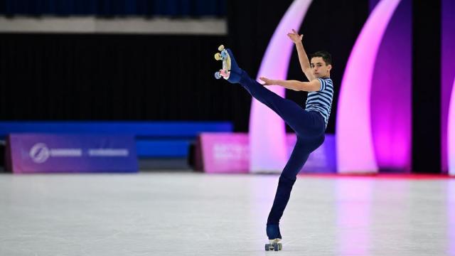 El patinador ugaotarra Alex Ruiz Valiente durante uno de sus ejercicios