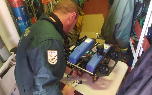 Robot de la Guardia Civil para buscar al pescador desaparecido en el naufragio de Santander