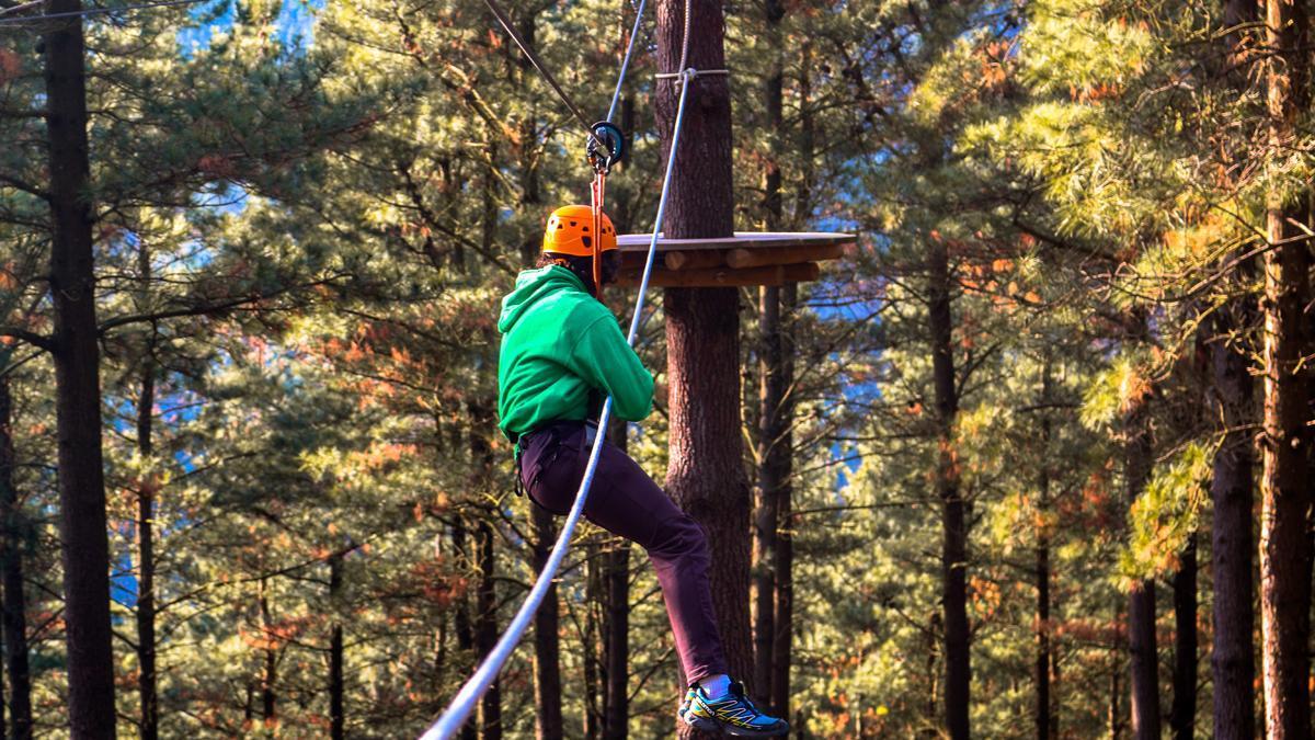Esta formación abre puertas a salidas profesionales relacionadas con el turismo activo
