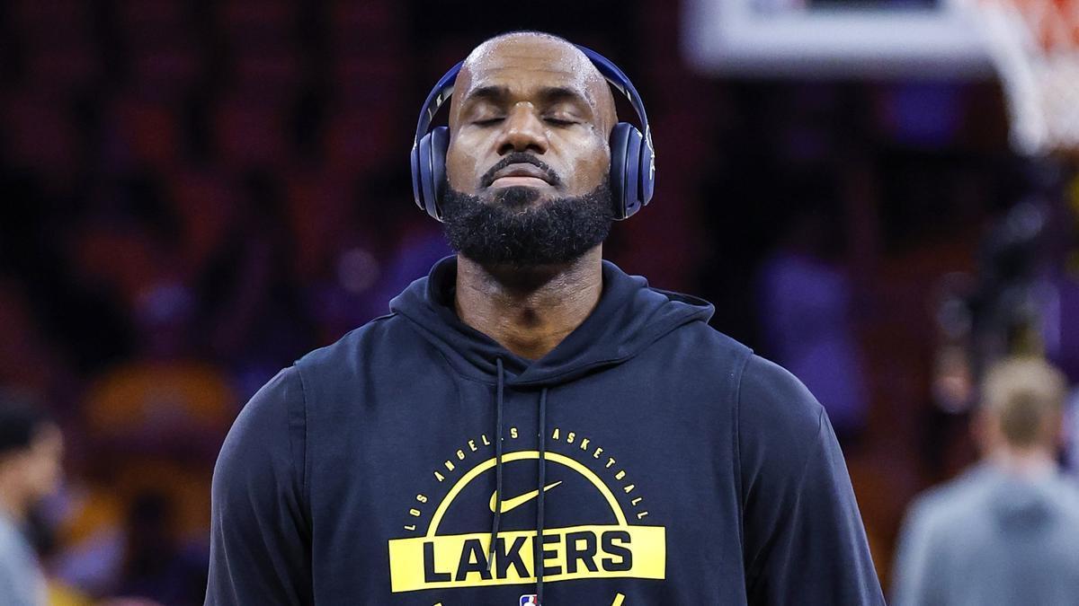 LeBron James durante el partido de playoff frente a los Oklahoma City Thunder.