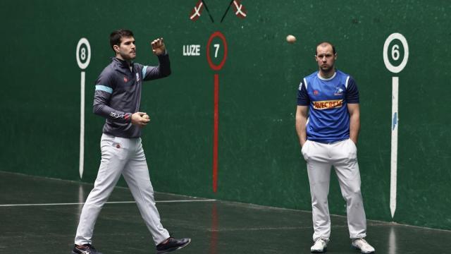 Elordi y Zabaleta, en una elección de material anterior.