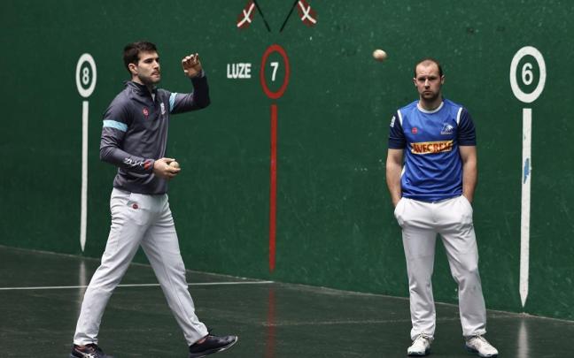 Elordi y Zabaleta, en una elección de material anterior.