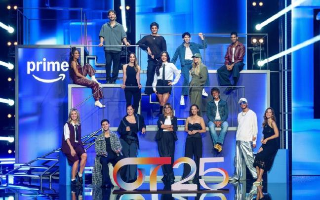Los profesores, la directora de la academia, los presentadores y el jurado de 'Operación Triunfo 2025'.