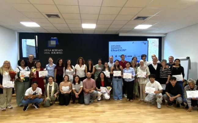 Participantes del programa ElkarEKIN de Urola Kosta.