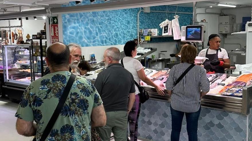 Los comercios de la nueva Azoka Plaza de Laudio ya han abierto esta semana