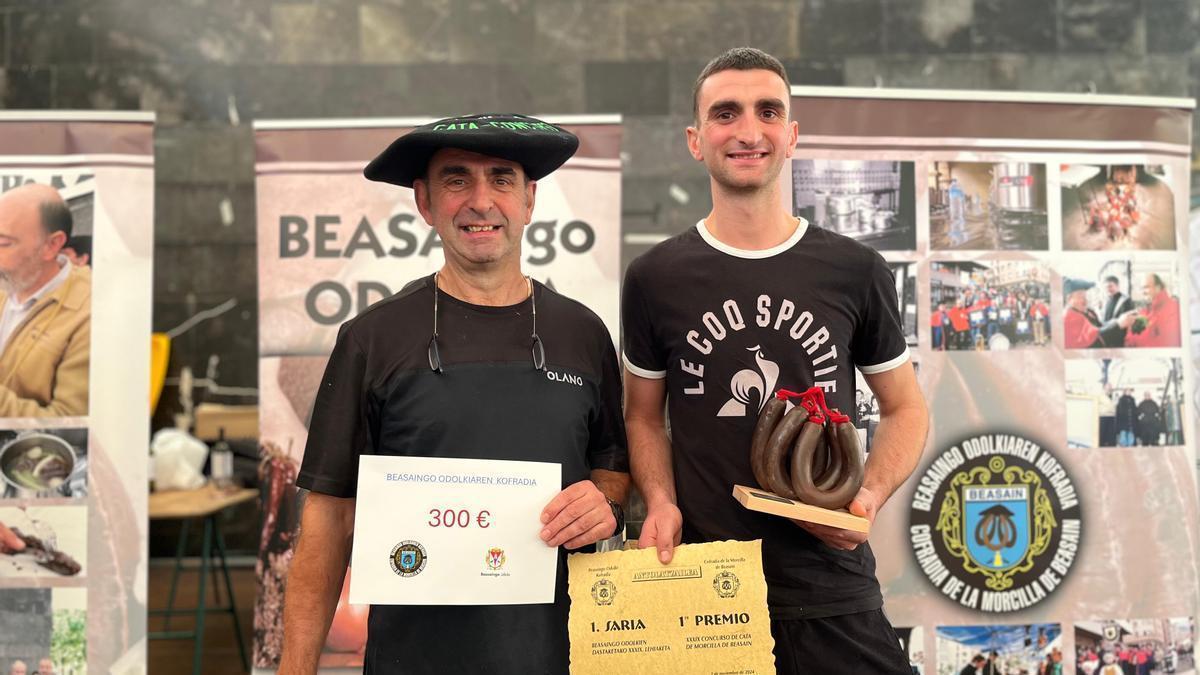 Josema y Xabier Olano tras ganar el Concurso de Cata de Morcilla de Beasain.