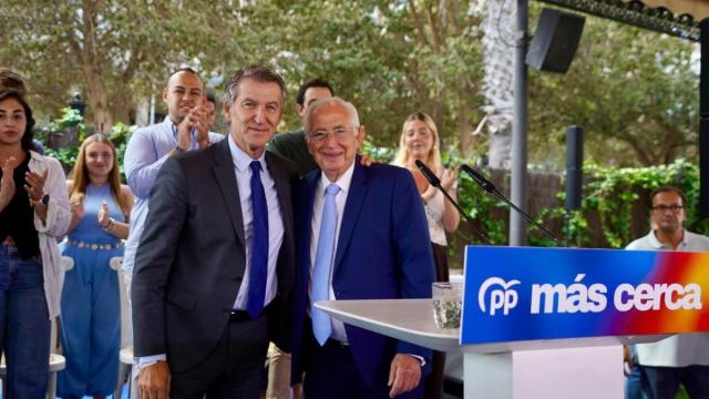 El presidente estatal del Partido Popular, Alberto Núñez Feijóo, y el presidente de Melilla.