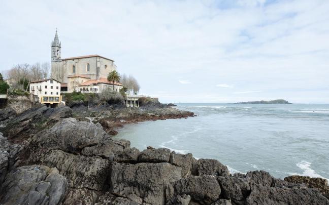 La oficina de turismo de Mundaka registró 2.018 personas
