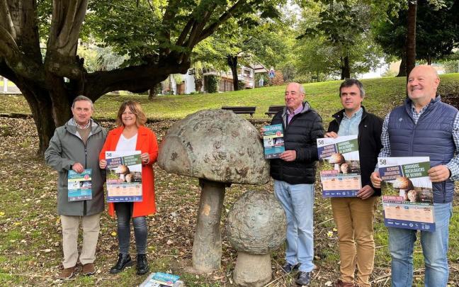 Las jornadas micológicas que organiza la Peña Santa Cruz cuentan con el apoyo del Ayuntamiento