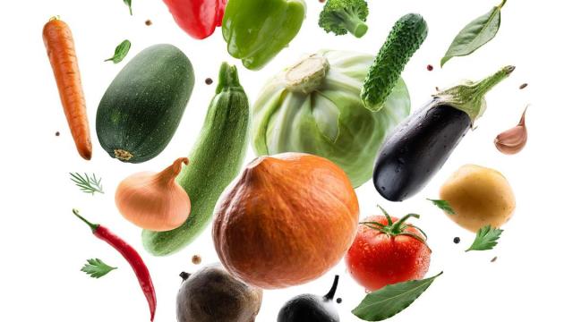 Variedad de alimentos frescos / Freepik Variedad de alimentos frescos